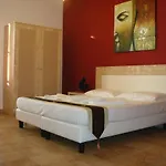 Gasthuis Butterfly 4*